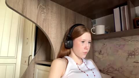 Kira online show from April 20, 2026, 10:18 am