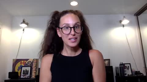 Ann online show from September 19, 2025, 2:35 am