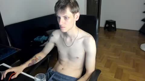 Snapshot of annonimsick chatting on October 3, 2025, 1:24 am online show from October 3, 2025, 1:24 am