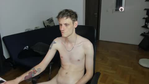 Snapshot of annonimsick chatting on October 3, 2025, 2:14 pm online show from October 3, 2025, 2:14 pm