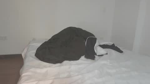 Snapshot of annrousse chatting on January 19, 2025, 7:15 am annrousse online show from January 19, 2025, 7:15 am