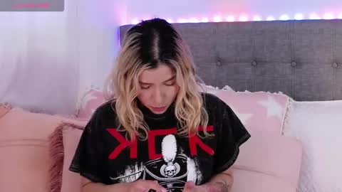 Antonella Lee online show from February 11, 2026, 7:19 pm