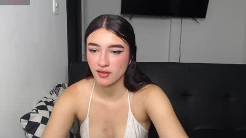 Snapshot of anny_naf chatting on October 20, 2025, 2:06 pm Anny online show from October 20, 2025, 2:06 pm