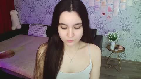 Snapshot of anny_shine chatting on December 8, 2024, 9:13 am Annie online show from December 8, 2024, 9:13 am