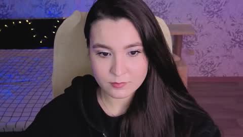 Annie online show from January 11, 2026, 8:08 am