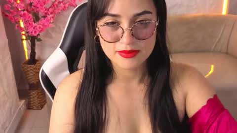 Snapshot of anny_star_tx chatting on November 22, 2025, 7:57 pm Live 1500am 2100pm COLOMBIAN HOUR online show from November 22, 2025, 7:57 pm