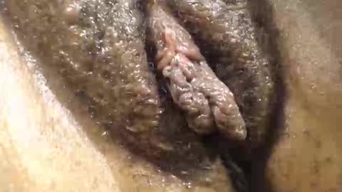 Anny online show from December 2, 2025, 5:08 pm