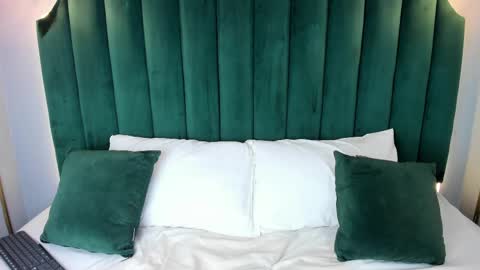 Snapshot of annycolson chatting on October 24, 2025, 5:37 am Anny Colson online show from October 24, 2025, 5:37 am