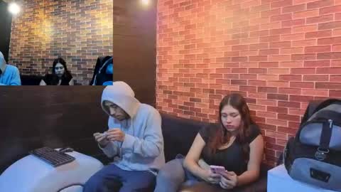 annyeli_bigtits online show from December 3, 2025, 11:30 am