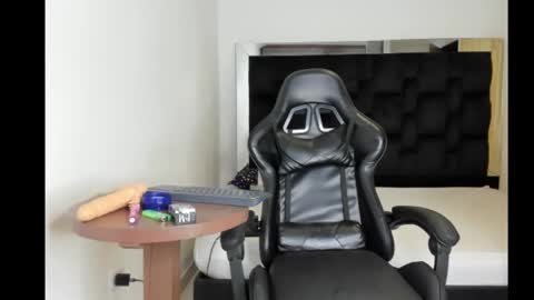 Snapshot of annyfernandez chatting on December 21, 2024, 5:03 am annyfernandez online show from December 21, 2024, 5:03 am