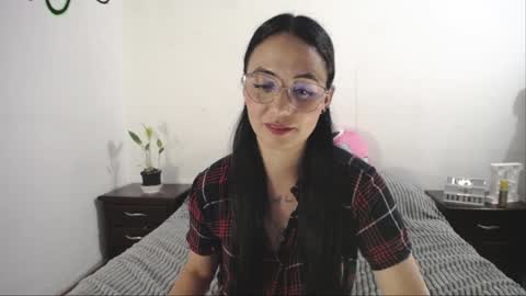 Anny online show from January 7, 2025, 11:24 pm
