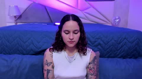 Snapshot of annythomsonn chatting on January 6, 2025, 12:16 am AnnyT online show from January 6, 2025, 12:16 am