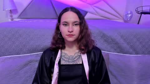 Snapshot of annythomsonn chatting on January 11, 2025, 10:40 pm AnnyT online show from January 11, 2025, 10:40 pm