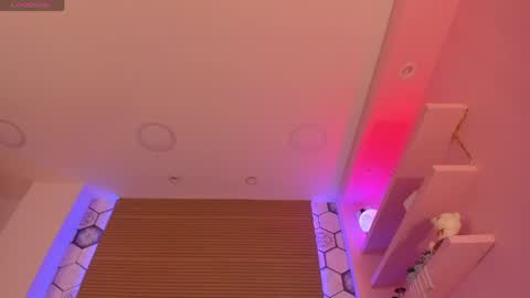 Gaby online show from April 1, 2026, 1:41 pm