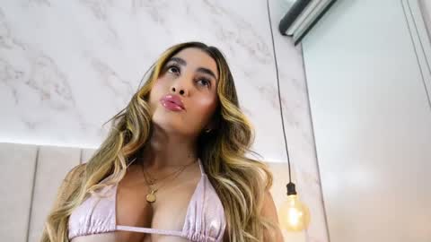 Snapshot of annyy_rosse chatting on April 7, 2026, 5:41 am ANNYY online show from April 7, 2026, 5:41 am