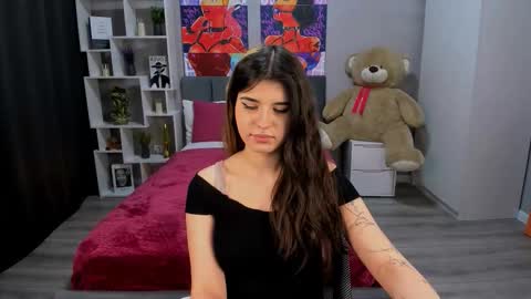 Snapshot of anoradark chatting on October 7, 2025, 6:27 pm Anora online show from October 7, 2025, 6:27 pm