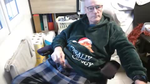 antares590 online show from November 15, 2025, 3:52 pm