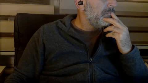 Snapshot of antheris chatting on September 18, 2025, 8:55 pm antheris online show from September 18, 2025, 8:55 pm