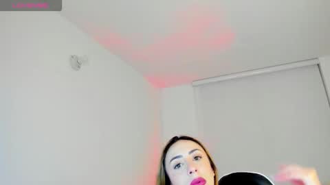 Snapshot of anthonelaa777 chatting on October 1, 2025, 9:15 am Anthonela online show from October 1, 2025, 9:15 am