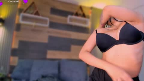 Anthonella Sweet online show from January 13, 2026, 11:15 am