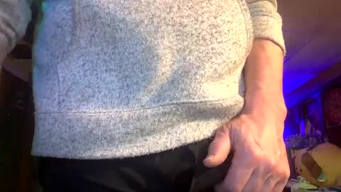 Snapshot of anthony_whitestallion chatting on February 8, 2025, 8:32 pm Anthony online show from February 8, 2025, 8:32 pm