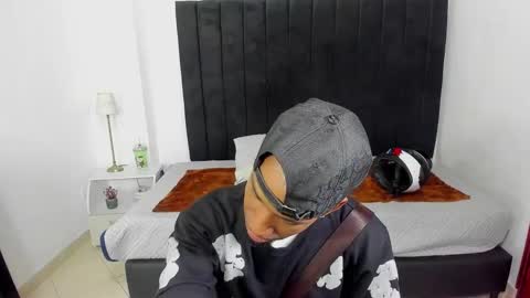       online show from January 11, 2025, 6:54 pm