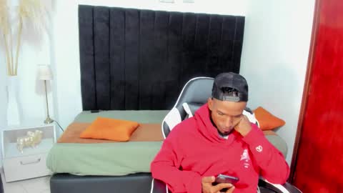 Snapshot of anthoy_wayans chatting on November 9, 2025, 11:58 pm online show from November 9, 2025, 11:58 pm