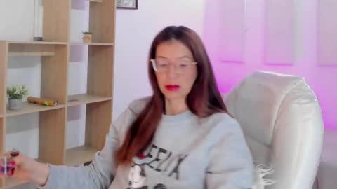 Snapshot of antoneella__ chatting on October 3, 2025, 12:13 pm Antonella online show from October 3, 2025, 12:13 pm