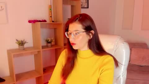 Snapshot of antoneella__ chatting on October 26, 2025, 12:11 pm Antonella online show from October 26, 2025, 12:11 pm