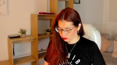 Snapshot of antoneella__ chatting on November 2, 2025, 12:07 pm Antonella online show from November 2, 2025, 12:07 pm