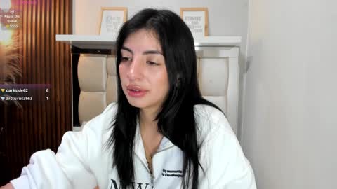 Snapshot of antonella__rouse chatting on December 20, 2024, 1:03 am Antonella online show from December 20, 2024, 1:03 am