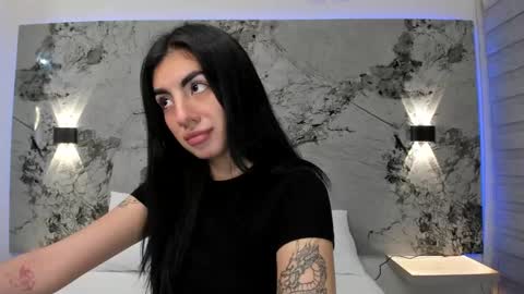 Snapshot of antonella__rouse chatting on March 12, 2025, 5:02 am Antonella online show from March 12, 2025, 5:02 am