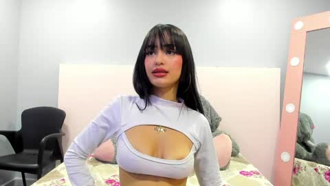 antonella bratzz online show from May 11, 2026, 9:34 pm
