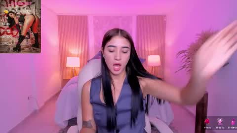 Snapshot of antonella_grayy chatting on October 3, 2025, 11:07 am Antonella Grayy online show from October 3, 2025, 11:07 am