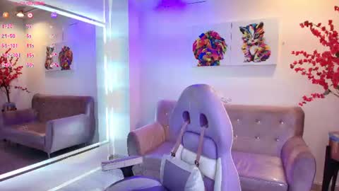 Snapshot of antonella_wiild chatting on June 13, 2026, 3:48 am Antonella online show from June 13, 2026, 3:48 am