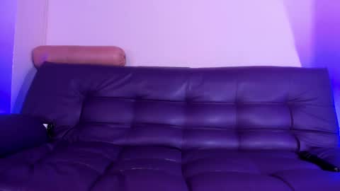 Antonellajohnston online show from October 9, 2025, 5:11 pm