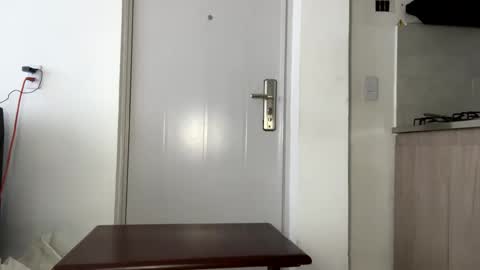 Snapshot of antonellarossii_ chatting on December 1, 2024, 4:29 pm Antonella online show from December 1, 2024, 4:29 pm