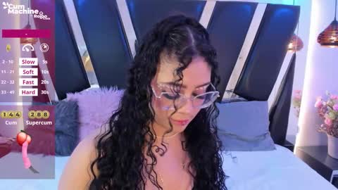 Snapshot of antonellepiercee chatting on October 14, 2025, 10:49 am A N T O N E L L E online show from October 14, 2025, 10:49 am