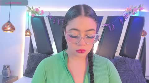 Snapshot of antonellepiercee chatting on July 3, 2026, 11:27 am A N T O N E L L E online show from July 3, 2026, 11:27 am