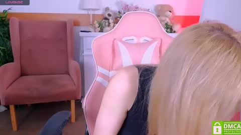 antonia_ferrero online show from February 14, 2026, 8:11 am