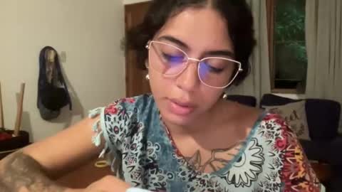 Snapshot of antoniabloom chatting on January 4, 2025, 4:23 am Antonia online show from January 4, 2025, 4:23 am