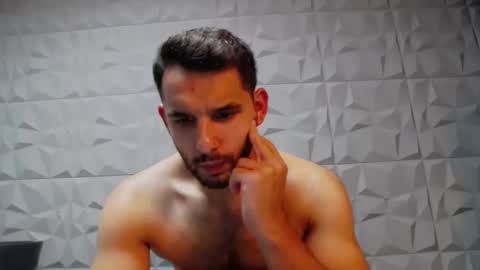 HI My name is Antonio online show from September 14, 2025, 7:13 pm