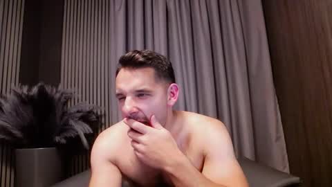 HI My name is Antonio online show from October 28, 2025, 8:00 pm