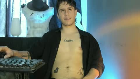 Snapshot of antonnello_ chatting on October 11, 2025, 5:22 pm antonnello_ online show from October 11, 2025, 5:22 pm