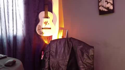 antonnello_ online show from March 15, 2026, 4:02 pm