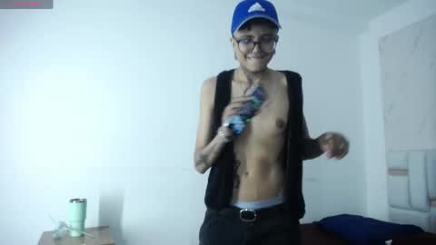 antony_d_ossa online show from June 2, 2026, 8:33 pm