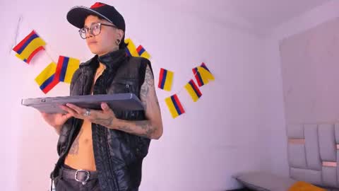 antony_d_ossa online show from June 21, 2026, 9:06 pm