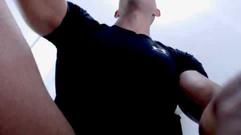 Instagram miguelangel1802  online show from April 15, 2026, 5:36 am