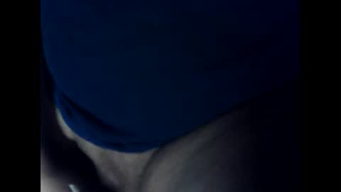 Snapshot of antxon12 chatting on December 27, 2024, 11:21 pm antxon12 online show from December 27, 2024, 11:21 pm