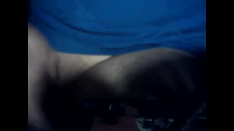 Snapshot of antxon12 chatting on February 15, 2026, 11:01 pm antxon12 online show from February 15, 2026, 11:01 pm